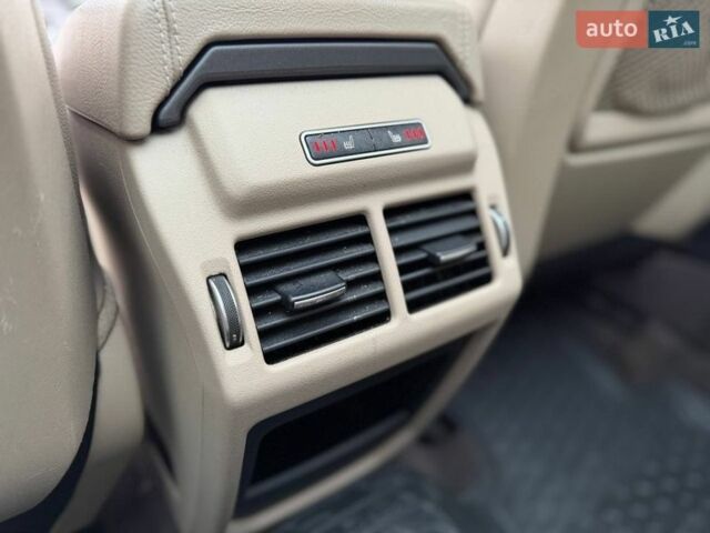 Белый Ленд Ровер Рендж Ровер Эвок, объемом двигателя 2 л и пробегом 133 тыс. км за 19800 $, фото 19 на Automoto.ua