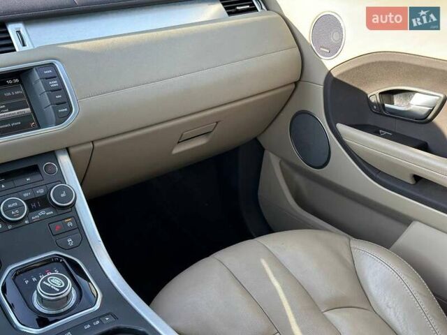 Білий Ленд Ровер Рендж Ровер Евок, об'ємом двигуна 2 л та пробігом 200 тис. км за 11300 $, фото 16 на Automoto.ua