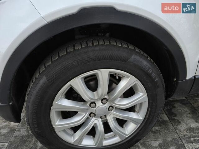 Білий Ленд Ровер Рендж Ровер Евок, об'ємом двигуна 2 л та пробігом 120 тис. км за 14600 $, фото 51 на Automoto.ua