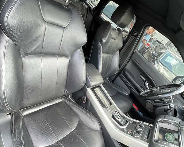 Білий Ленд Ровер Рендж Ровер Евок, об'ємом двигуна 2 л та пробігом 180 тис. км за 19800 $, фото 6 на Automoto.ua