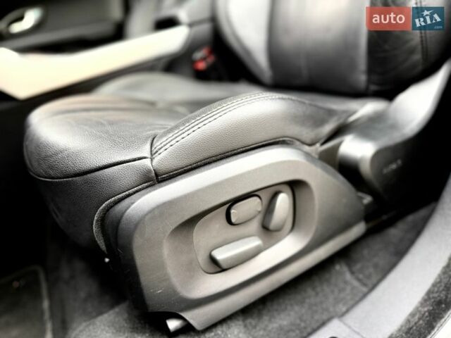 Белый Ленд Ровер Рендж Ровер Эвок, объемом двигателя 2.18 л и пробегом 87 тыс. км за 21000 $, фото 17 на Automoto.ua