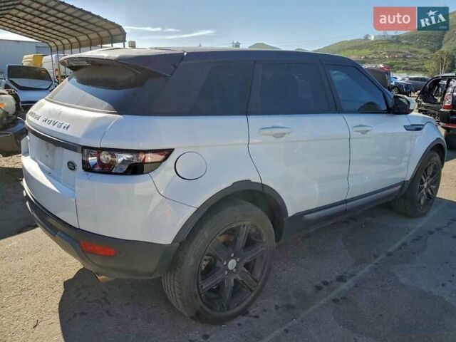 Белый Ленд Ровер Рендж Ровер Эвок, объемом двигателя 2 л и пробегом 152 тыс. км за 3700 $, фото 2 на Automoto.ua