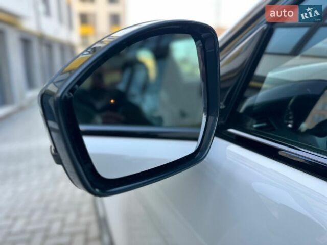 Белый Ленд Ровер Рендж Ровер Эвок, объемом двигателя 2 л и пробегом 85 тыс. км за 16999 $, фото 34 на Automoto.ua