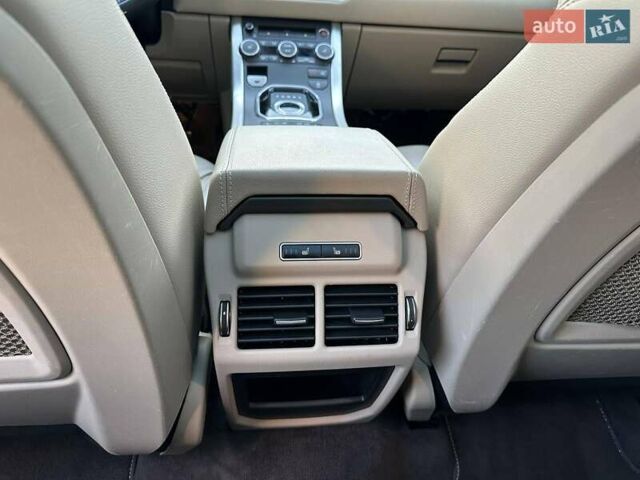 Белый Ленд Ровер Рендж Ровер Эвок, объемом двигателя 2 л и пробегом 130 тыс. км за 20000 $, фото 34 на Automoto.ua