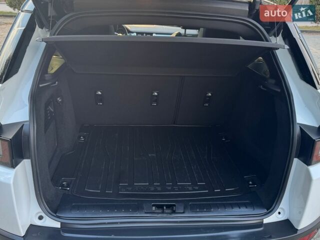 Білий Ленд Ровер Рендж Ровер Евок, об'ємом двигуна 2 л та пробігом 234 тис. км за 15300 $, фото 28 на Automoto.ua