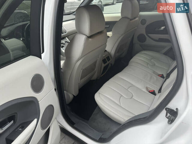 Белый Ленд Ровер Рендж Ровер Эвок, объемом двигателя 2 л и пробегом 149 тыс. км за 19500 $, фото 14 на Automoto.ua