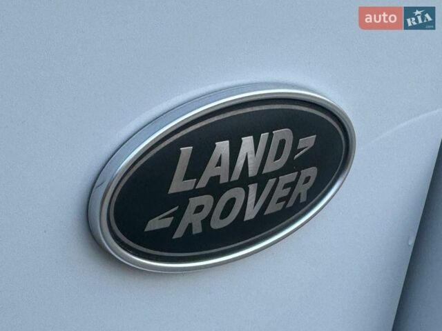 Білий Ленд Ровер Рендж Ровер Евок, об'ємом двигуна 2 л та пробігом 234 тис. км за 15300 $, фото 27 на Automoto.ua