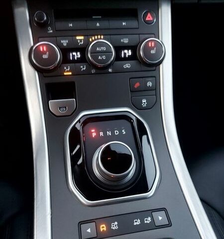 Белый Ленд Ровер Рендж Ровер Эвок, объемом двигателя 2.18 л и пробегом 197 тыс. км за 18300 $, фото 45 на Automoto.ua