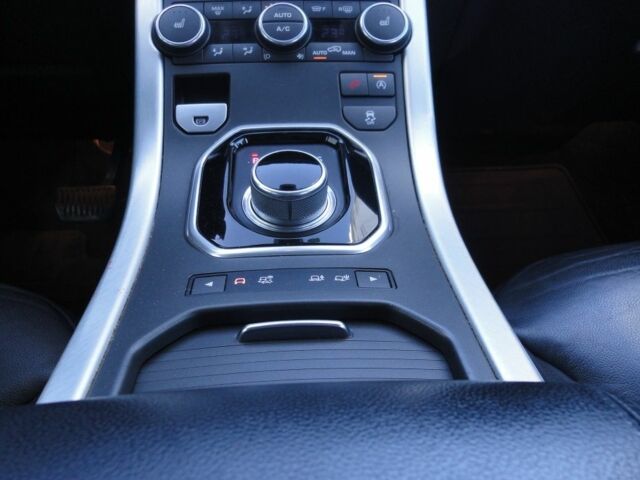 Білий Ленд Ровер Рендж Ровер Евок, об'ємом двигуна 2.2 л та пробігом 148 тис. км за 19999 $, фото 15 на Automoto.ua