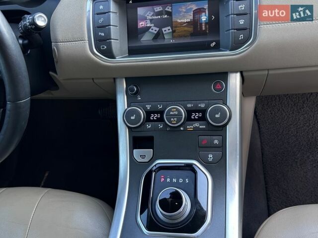 Белый Ленд Ровер Рендж Ровер Эвок, объемом двигателя 2.18 л и пробегом 126 тыс. км за 27000 $, фото 10 на Automoto.ua