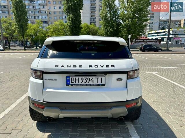 Білий Ленд Ровер Рендж Ровер Евок, об'ємом двигуна 2 л та пробігом 133 тис. км за 17500 $, фото 5 на Automoto.ua