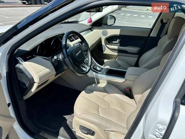 Белый Ленд Ровер Рендж Ровер Эвок, объемом двигателя 2 л и пробегом 130 тыс. км за 20000 $, фото 21 на Automoto.ua