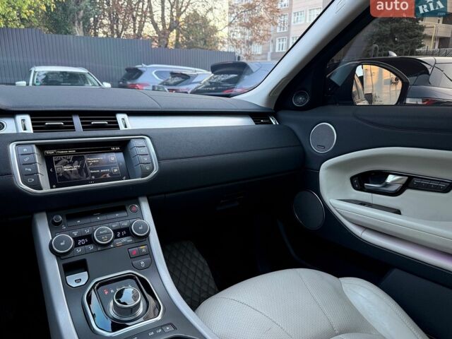 Білий Ленд Ровер Рендж Ровер Евок, об'ємом двигуна 2 л та пробігом 129 тис. км за 17500 $, фото 20 на Automoto.ua