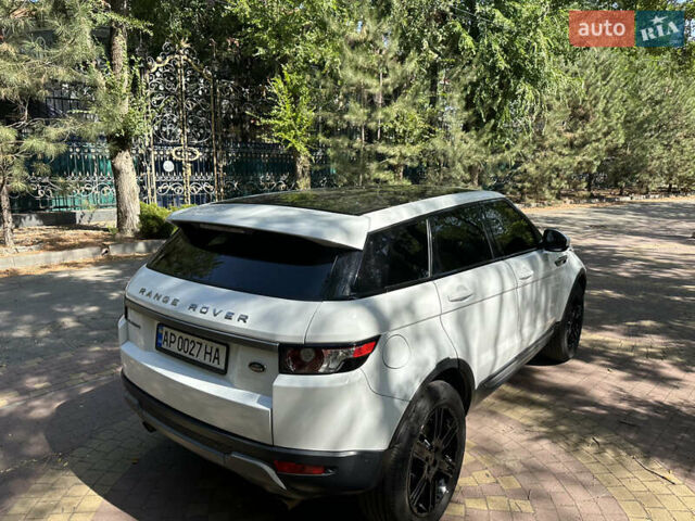 Білий Ленд Ровер Рендж Ровер Евок, об'ємом двигуна 2 л та пробігом 150 тис. км за 17499 $, фото 6 на Automoto.ua