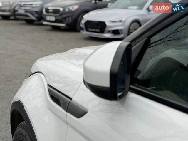 Белый Ленд Ровер Рендж Ровер Эвок, объемом двигателя 2 л и пробегом 133 тыс. км за 19800 $, фото 8 на Automoto.ua