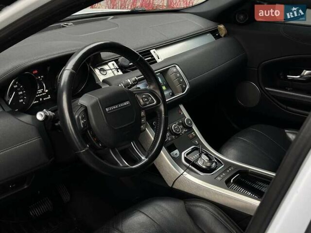 Белый Ленд Ровер Рендж Ровер Эвок, объемом двигателя 2.18 л и пробегом 140 тыс. км за 22500 $, фото 11 на Automoto.ua