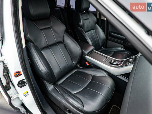 Білий Ленд Ровер Рендж Ровер Евок, об'ємом двигуна 2.2 л та пробігом 75 тис. км за 23663 $, фото 16 на Automoto.ua