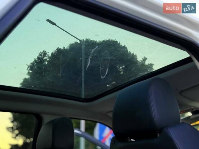 Білий Ленд Ровер Рендж Ровер Евок, об'ємом двигуна 2 л та пробігом 212 тис. км за 16800 $, фото 16 на Automoto.ua