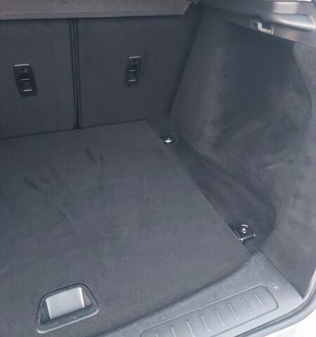 Белый Ленд Ровер Рендж Ровер Эвок, объемом двигателя 2.18 л и пробегом 197 тыс. км за 18300 $, фото 26 на Automoto.ua