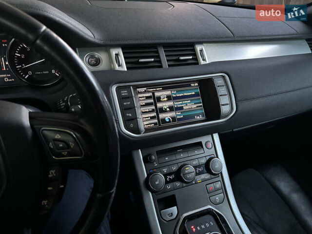 Білий Ленд Ровер Рендж Ровер Евок, об'ємом двигуна 2 л та пробігом 239 тис. км за 16000 $, фото 28 на Automoto.ua