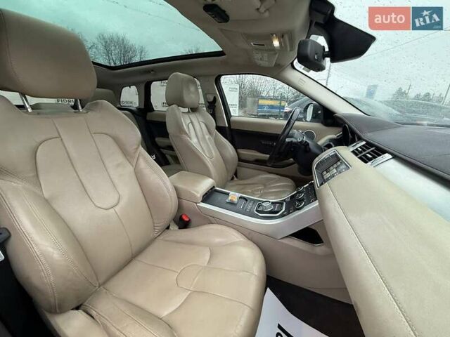 Білий Ленд Ровер Рендж Ровер Евок, об'ємом двигуна 2 л та пробігом 181 тис. км за 11600 $, фото 17 на Automoto.ua