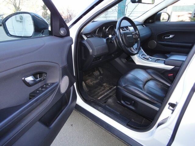 Білий Ленд Ровер Рендж Ровер Евок, об'ємом двигуна 2.2 л та пробігом 148 тис. км за 19999 $, фото 11 на Automoto.ua