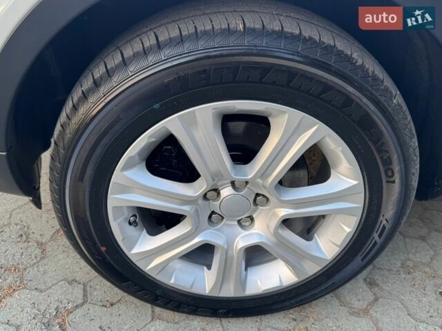 Білий Ленд Ровер Рендж Ровер Евок, об'ємом двигуна 2 л та пробігом 234 тис. км за 15300 $, фото 50 на Automoto.ua