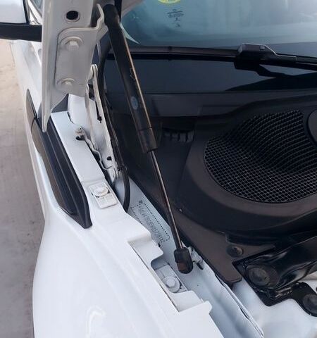 Белый Ленд Ровер Рендж Ровер Эвок, объемом двигателя 2.18 л и пробегом 197 тыс. км за 18300 $, фото 59 на Automoto.ua