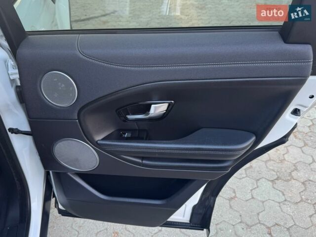 Білий Ленд Ровер Рендж Ровер Евок, об'ємом двигуна 2 л та пробігом 234 тис. км за 15300 $, фото 36 на Automoto.ua