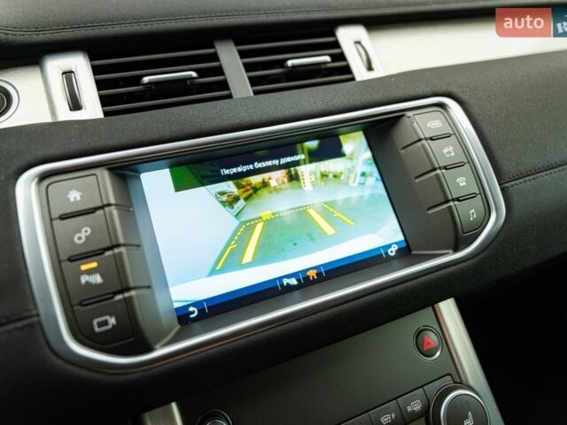 Белый Ленд Ровер Рендж Ровер Эвок, объемом двигателя 2.2 л и пробегом 113 тыс. км за 20724 $, фото 16 на Automoto.ua