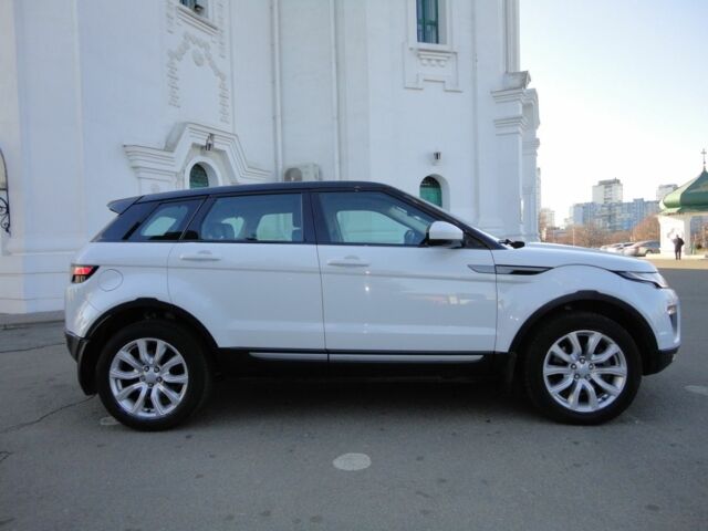 Білий Ленд Ровер Рендж Ровер Евок, об'ємом двигуна 2.2 л та пробігом 148 тис. км за 19999 $, фото 3 на Automoto.ua