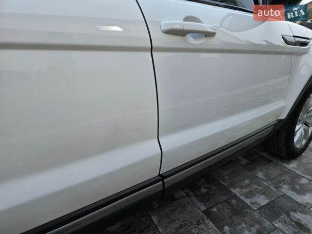 Білий Ленд Ровер Рендж Ровер Евок, об'ємом двигуна 2 л та пробігом 120 тис. км за 14600 $, фото 63 на Automoto.ua