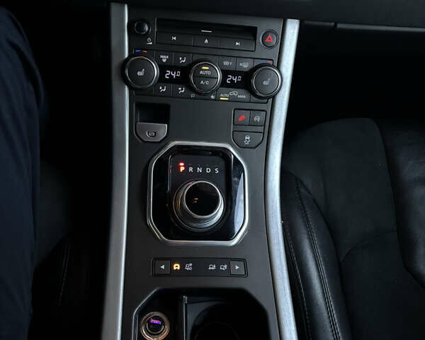 Білий Ленд Ровер Рендж Ровер Евок, об'ємом двигуна 2 л та пробігом 239 тис. км за 16000 $, фото 27 на Automoto.ua