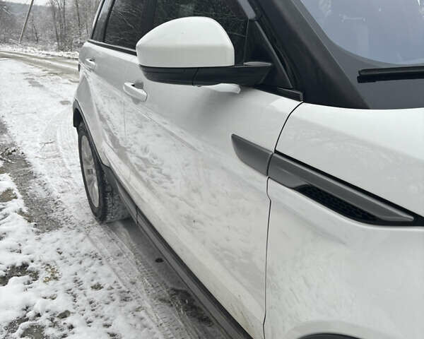 Білий Ленд Ровер Рендж Ровер Евок, об'ємом двигуна 2 л та пробігом 239 тис. км за 16000 $, фото 13 на Automoto.ua