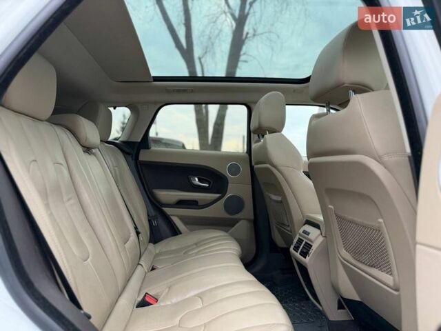 Белый Ленд Ровер Рендж Ровер Эвок, объемом двигателя 2 л и пробегом 133 тыс. км за 19800 $, фото 23 на Automoto.ua