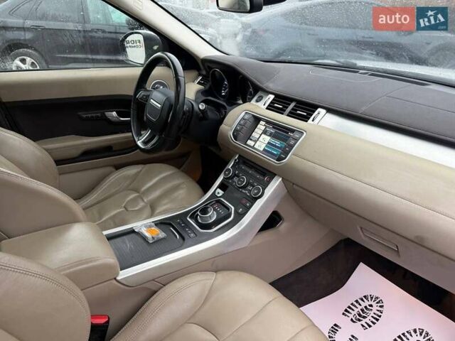 Білий Ленд Ровер Рендж Ровер Евок, об'ємом двигуна 2 л та пробігом 181 тис. км за 11600 $, фото 16 на Automoto.ua