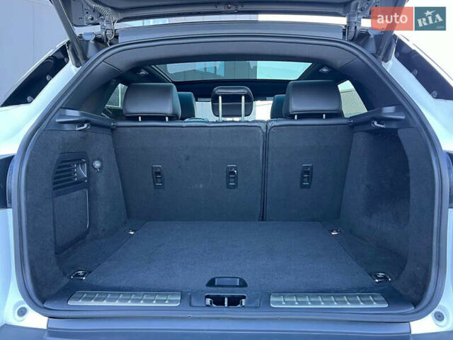 Белый Ленд Ровер Рендж Ровер Эвок, объемом двигателя 2 л и пробегом 84 тыс. км за 17800 $, фото 25 на Automoto.ua