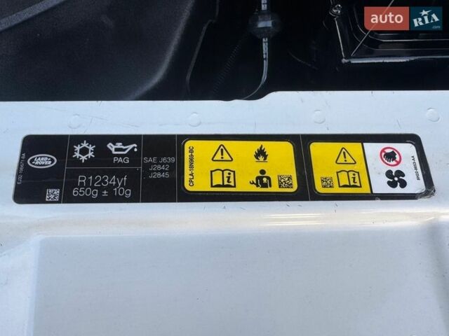 Білий Ленд Ровер Рендж Ровер Евок, об'ємом двигуна 2 л та пробігом 234 тис. км за 15300 $, фото 48 на Automoto.ua