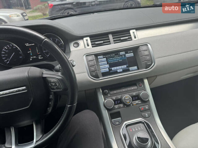 Белый Ленд Ровер Рендж Ровер Эвок, объемом двигателя 2 л и пробегом 149 тыс. км за 19500 $, фото 16 на Automoto.ua