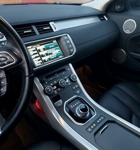 Белый Ленд Ровер Рендж Ровер Эвок, объемом двигателя 2.18 л и пробегом 197 тыс. км за 18300 $, фото 41 на Automoto.ua