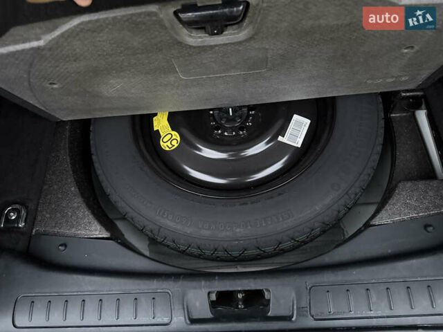 Белый Ленд Ровер Рендж Ровер Эвок, объемом двигателя 2.2 л и пробегом 110 тыс. км за 18999 $, фото 33 на Automoto.ua