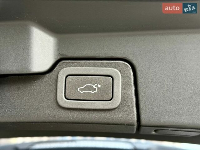 Белый Ленд Ровер Рендж Ровер Эвок, объемом двигателя 2.18 л и пробегом 87 тыс. км за 21000 $, фото 25 на Automoto.ua