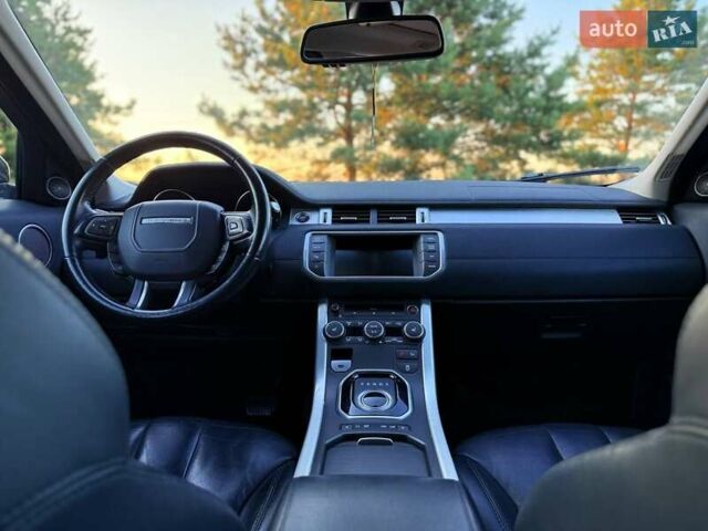 Білий Ленд Ровер Рендж Ровер Евок, об'ємом двигуна 2 л та пробігом 212 тис. км за 16800 $, фото 15 на Automoto.ua