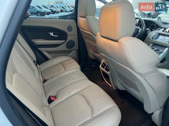 Белый Ленд Ровер Рендж Ровер Эвок, объемом двигателя 2 л и пробегом 68 тыс. км за 23490 $, фото 29 на Automoto.ua