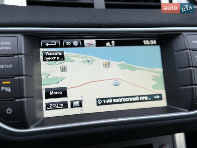 Білий Ленд Ровер Рендж Ровер Евок, об'ємом двигуна 2.18 л та пробігом 185 тис. км за 21000 $, фото 23 на Automoto.ua