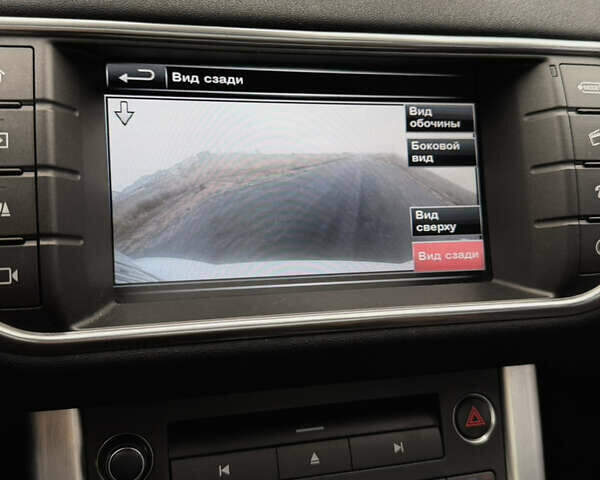 Білий Ленд Ровер Рендж Ровер Евок, об'ємом двигуна 2 л та пробігом 122 тис. км за 26999 $, фото 21 на Automoto.ua