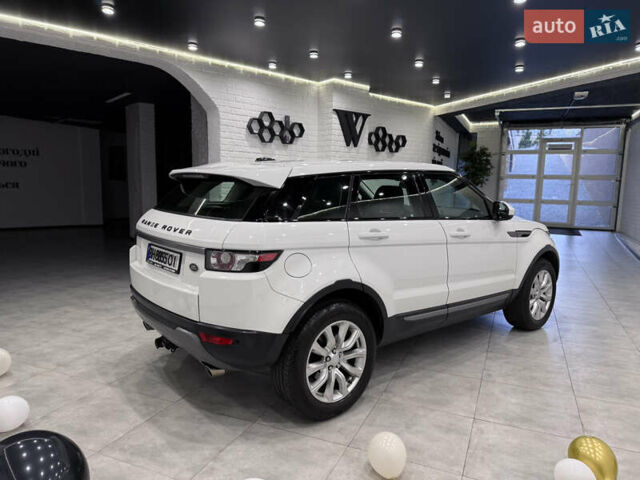 Білий Ленд Ровер Рендж Ровер Евок, об'ємом двигуна 2.18 л та пробігом 185 тис. км за 21000 $, фото 52 на Automoto.ua