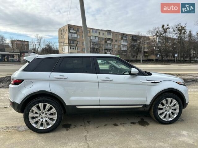 Білий Ленд Ровер Рендж Ровер Евок, об'ємом двигуна 2 л та пробігом 103 тис. км за 19000 $, фото 4 на Automoto.ua