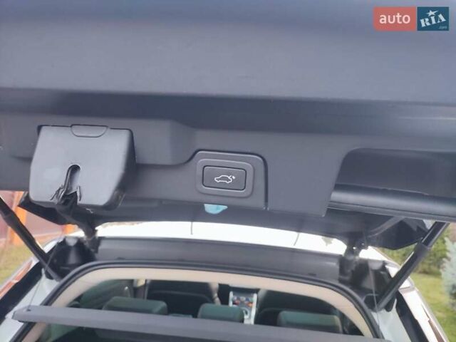 Белый Ленд Ровер Рендж Ровер Эвок, объемом двигателя 2.18 л и пробегом 82 тыс. км за 25300 $, фото 41 на Automoto.ua