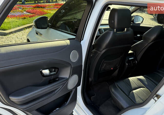 Білий Ленд Ровер Рендж Ровер Евок, об'ємом двигуна 2 л та пробігом 132 тис. км за 21500 $, фото 7 на Automoto.ua